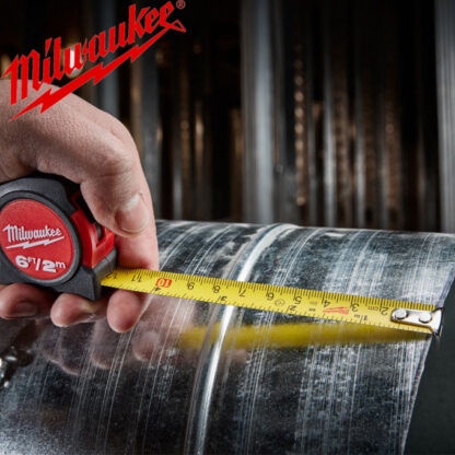 Thước cuộn 2m Milwaukee 48-22-5507. Thước dây thép chống gãy tốt nhất, kéo thả êm ái. Hàng cao cấp