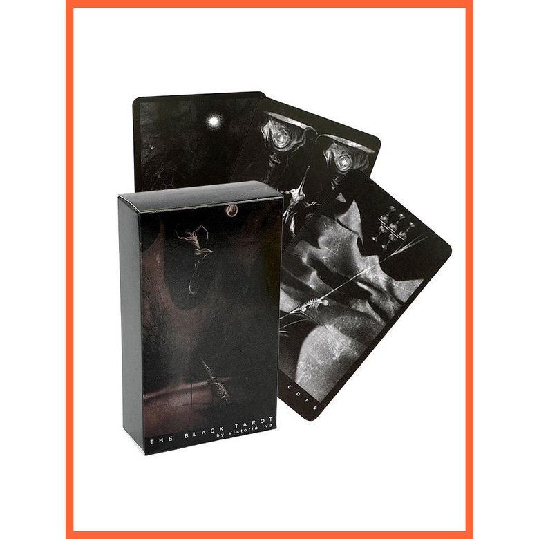 Hộp lá bài The Black Tarot cho gia đình sử dụng trong buổi tiệc