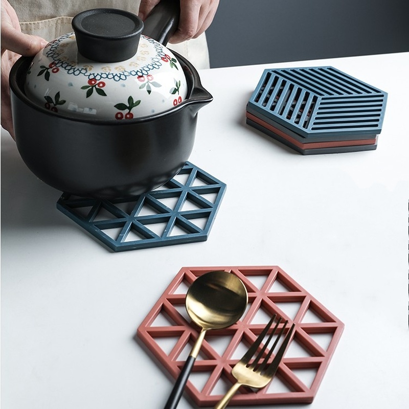 2Pcs Heat Resistant Silicone Kitchen Mat Non-slip Drink Cup Table Coasters