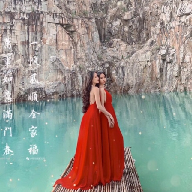 Đầm yếm maxi