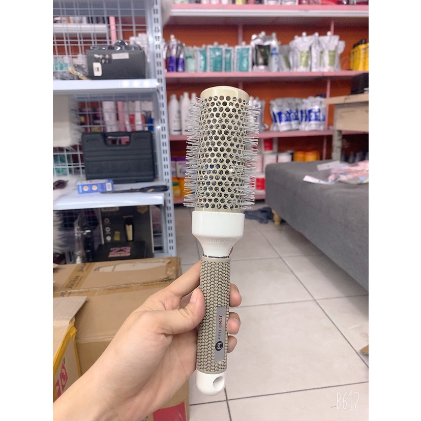 Lược tròn sấy tạo kiểu