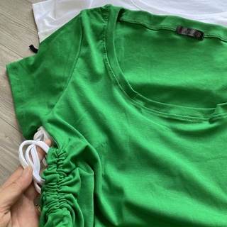 ÁO RÚT EO CỔ VUÔNG