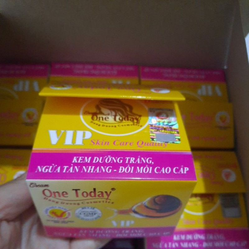 kem one today nám tàn nhang 15g 229