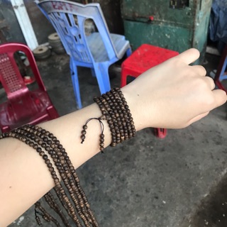Tràng hạt trầm hương sánh chìm 4li 216 hạt