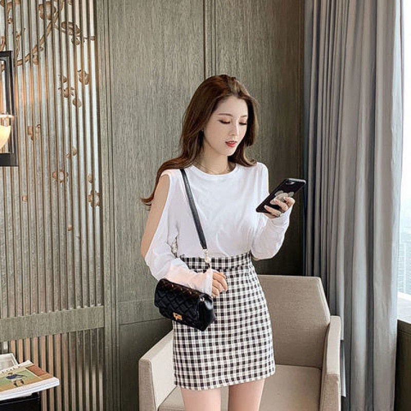 Sneaky Design College Style off-the-ShoulderTT-shirt Top High Waist Plaid Skirt Hip-Wrapped Temperament Fashion Two-Piece Set