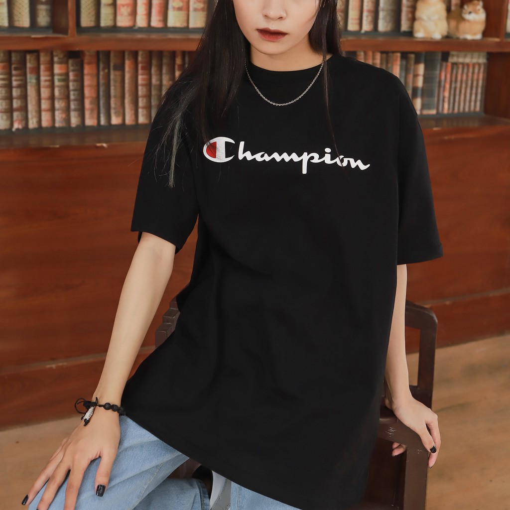 ÁO THUN CHAMPION BIG LOGO CHỮ IN MÀU ĐEN | BigBuy360 - bigbuy360.vn