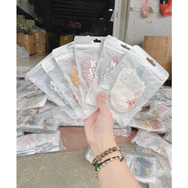 Tất cho trẻ sơ sinh Kid Socks chống trượt hoạ tiết hoạt hình set 6 đôi
