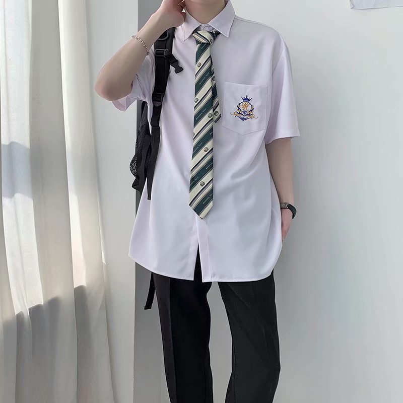 Áo Sơ Mi Đồng Phục Ngắn Tay Màu Trắng Họa Tiết Thêu Đơn Giản Cho Nam