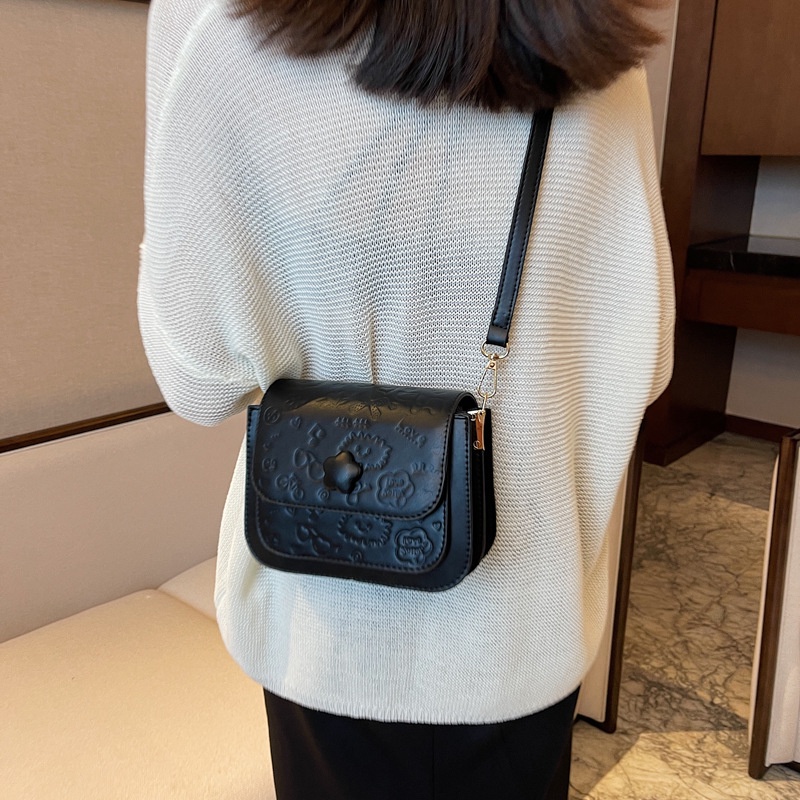 Túi xách nữ đeo chéo thời trang nhiều ngăn dập vân họa tiết hàng Quảng Châu O3T4-8016