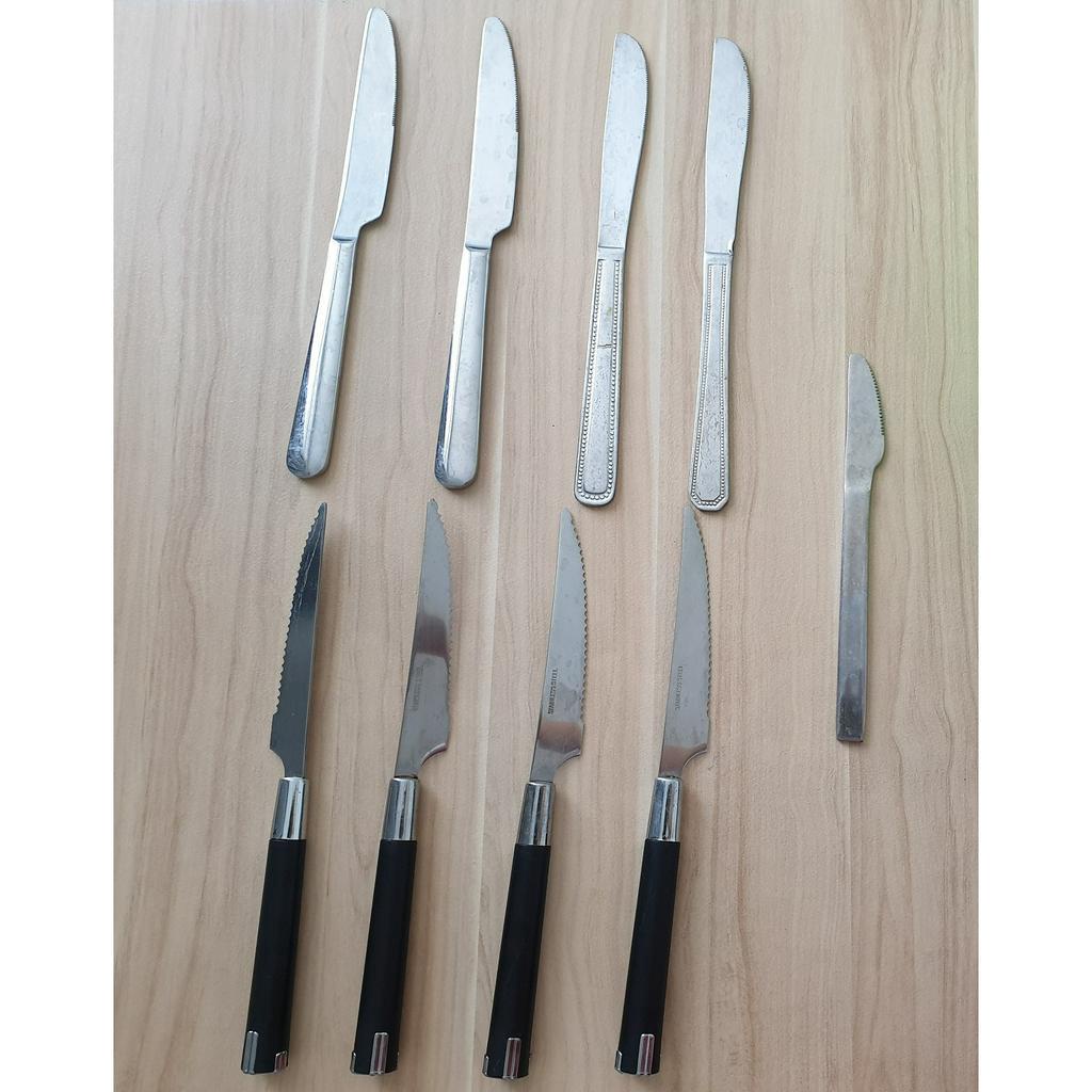 Dụng cụ bàn ăn: dao bàn ăn, muỗng, nĩa; dụng cụ nấu ăn còn mới, đẹp, xài tốt