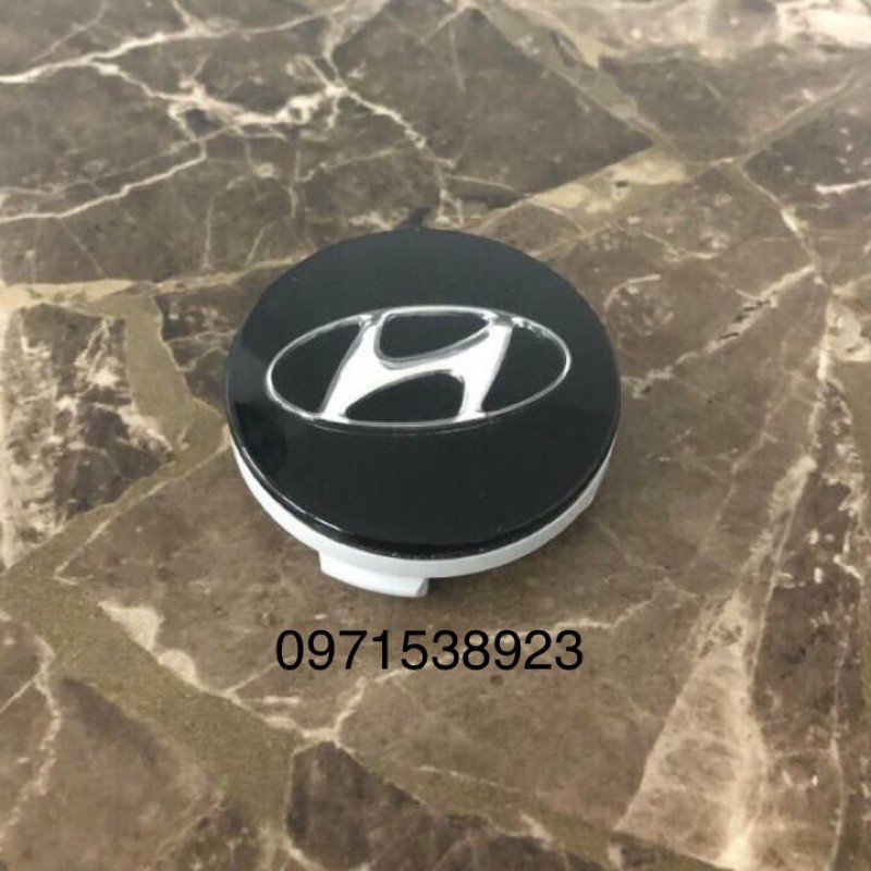 4 chiếc logo chụp mâm bánh xe ô tô Hyundai HY-60 Kích thước 60mm: Màu Đen và Bạc 52960-38300