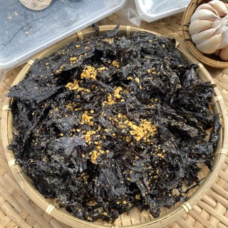 Rong biển cháy tỏi - hộp 150gr hút chân không rất nhiều