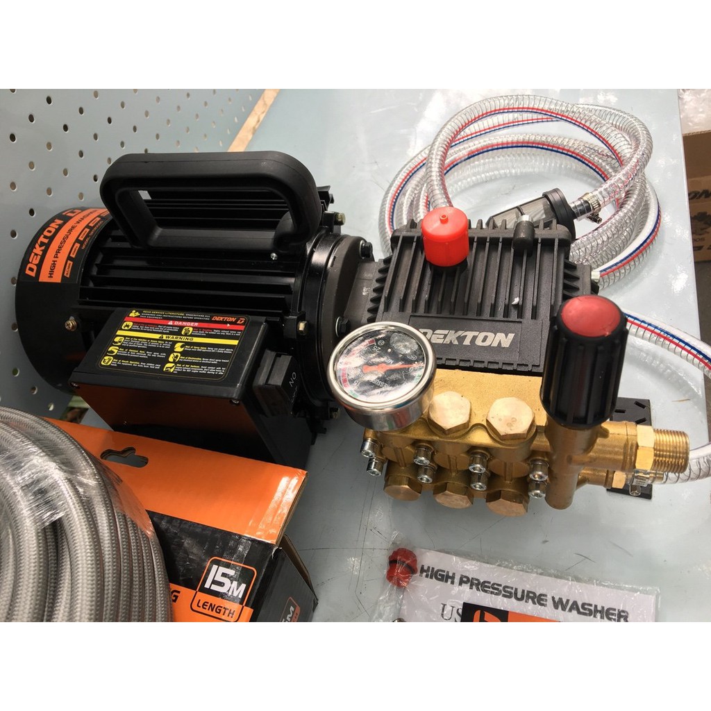 Máy rửa xe Dekton DK2000S 2000W - Tặng Bình Bọt 1 Lít