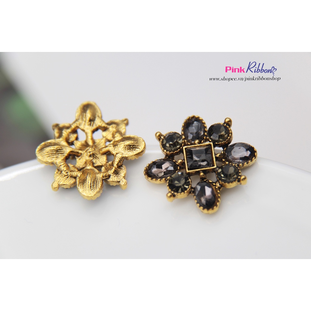 Charm mạ kim đính đá ghi 2cm