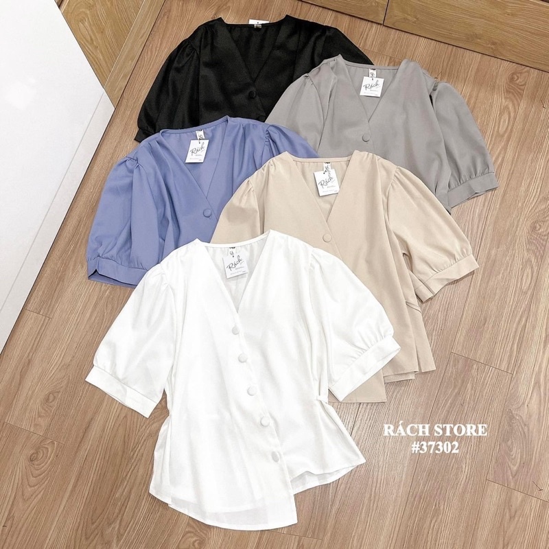 [RÁCH STORE]Áo kiểu cổ V nút bọc chéo (605)-Quần jean loe nút đôi (2811)