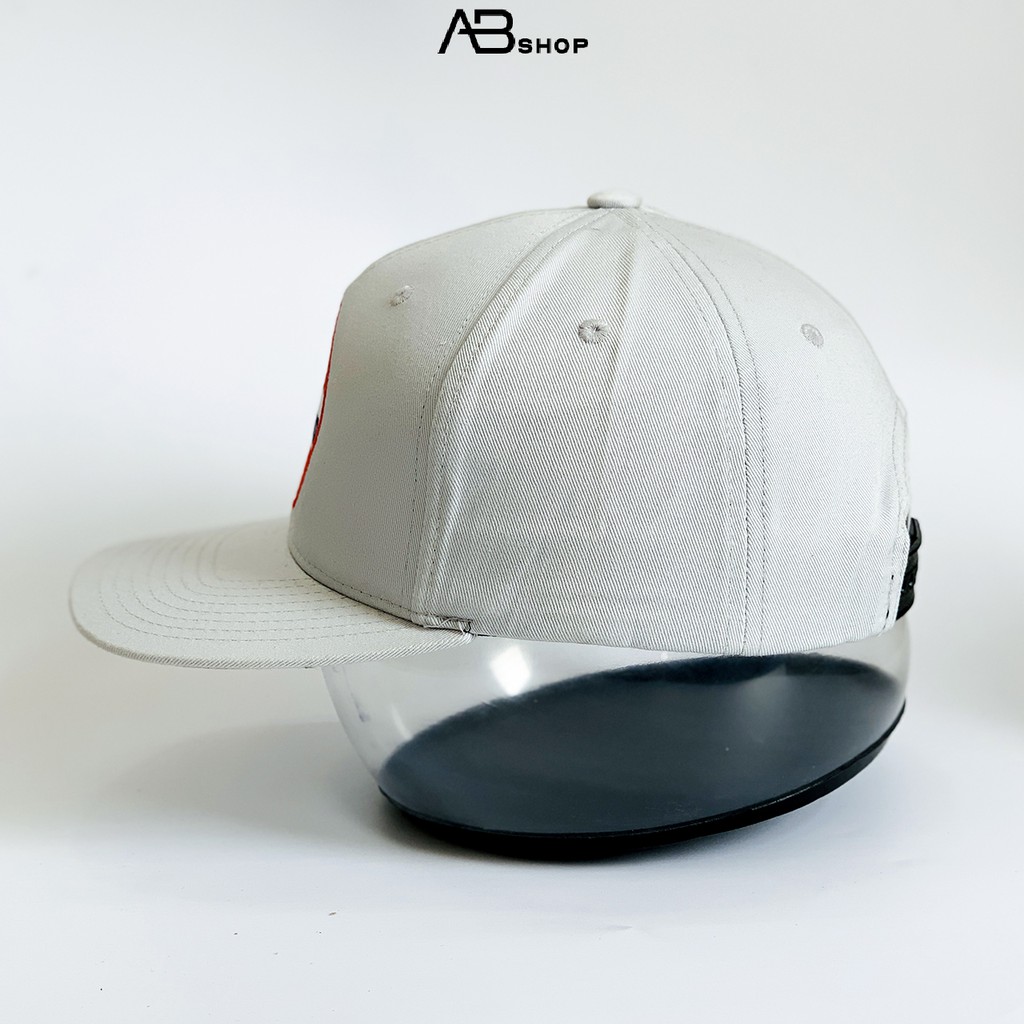 Nón Snapback Hiphop Mũ Lưỡi Trai Đẹp Màu Xám Logo Đỏ AB-30095