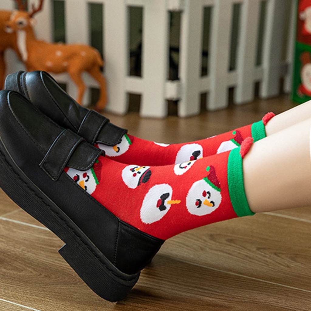 Vớ mềm chống trượt họa tiết giáng sinh cho bạn bè