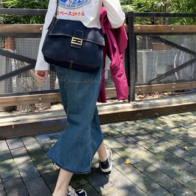 Chân Váy Jeans Lưng Cao Xẻ Tà Phong Cách Retro Cho Nữ | BigBuy360 - bigbuy360.vn