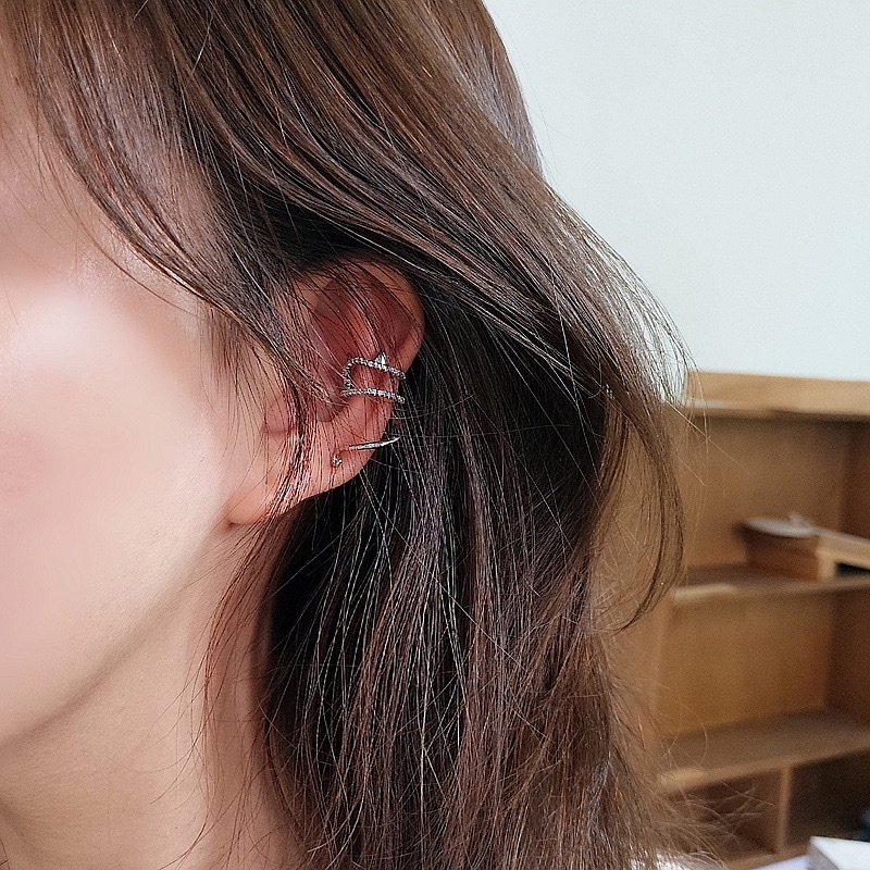 Khuyên tai kẹp không bấm lỗ hình con mèo cá tính Sully Accessories (1 chiếc)