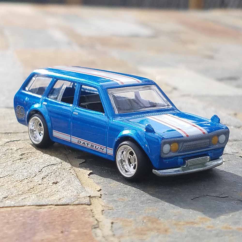 Xe mô hình Hot Wheels ’71 Datsun Bluebird 510 Wagon 50th Anniversary