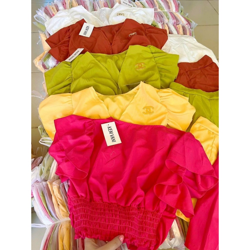 Sét áo croptop tay bèo  phối quần short chất lụa freesize dưới 55kg- ringu shop