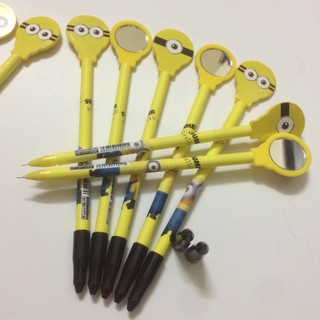 Bút nước hình Minion gương