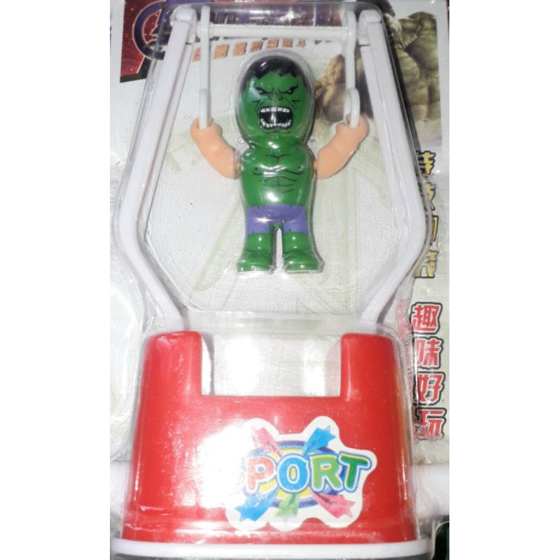 Một chiếc trò chơi xà đơn của siêu Anh hùng bằng nhựa