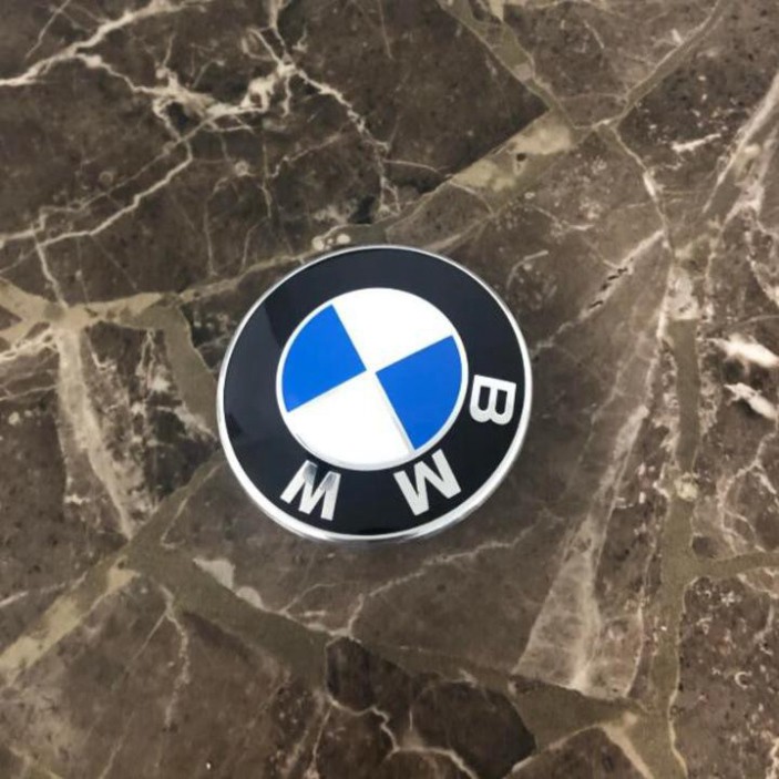 Sản Phẩm Logo biểu tượng huy hiệu cao cấp gắn sau xe BMW: Đường kính 74MM .