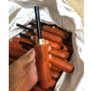 Chuôi tô vít gỗ