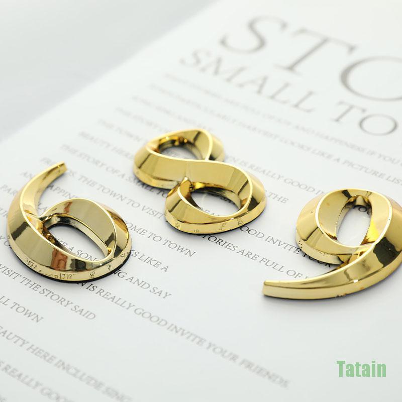 Miếng dán tường kiểu số nhà màu vàng 5cm dành cho trang trí nhà cửa