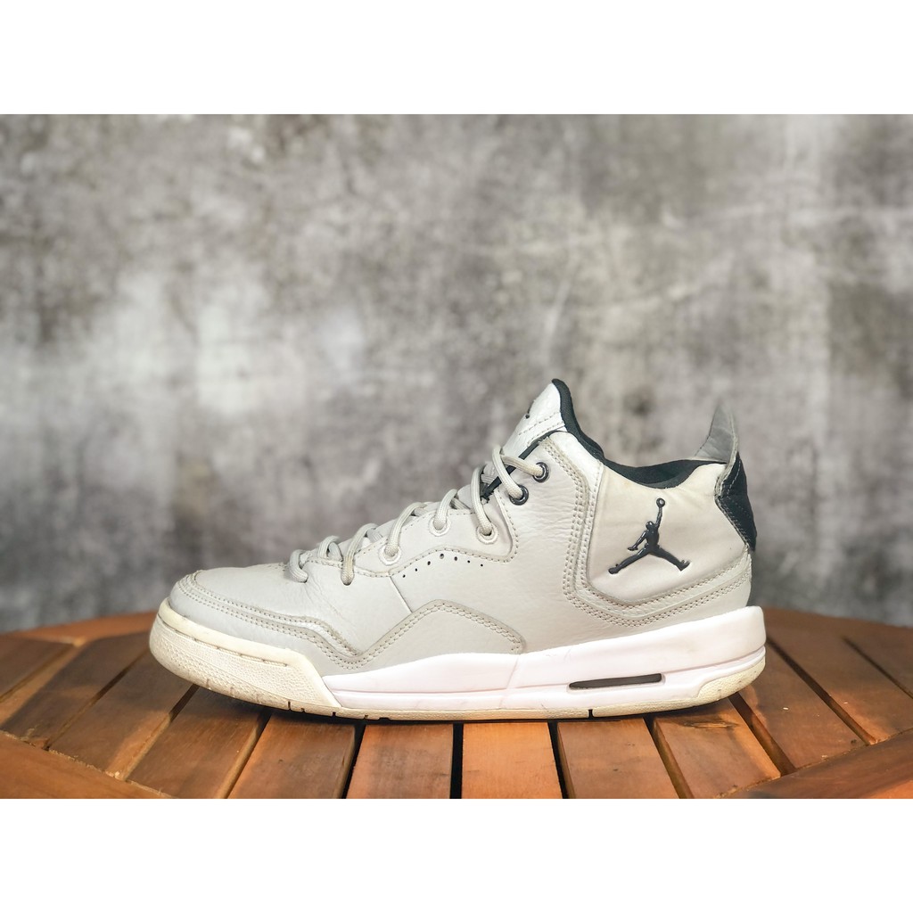 (SIZE 38.5) Giày thể thao chính hãng 2hand NIKE JORDAN COURTSIDE 23 ` /