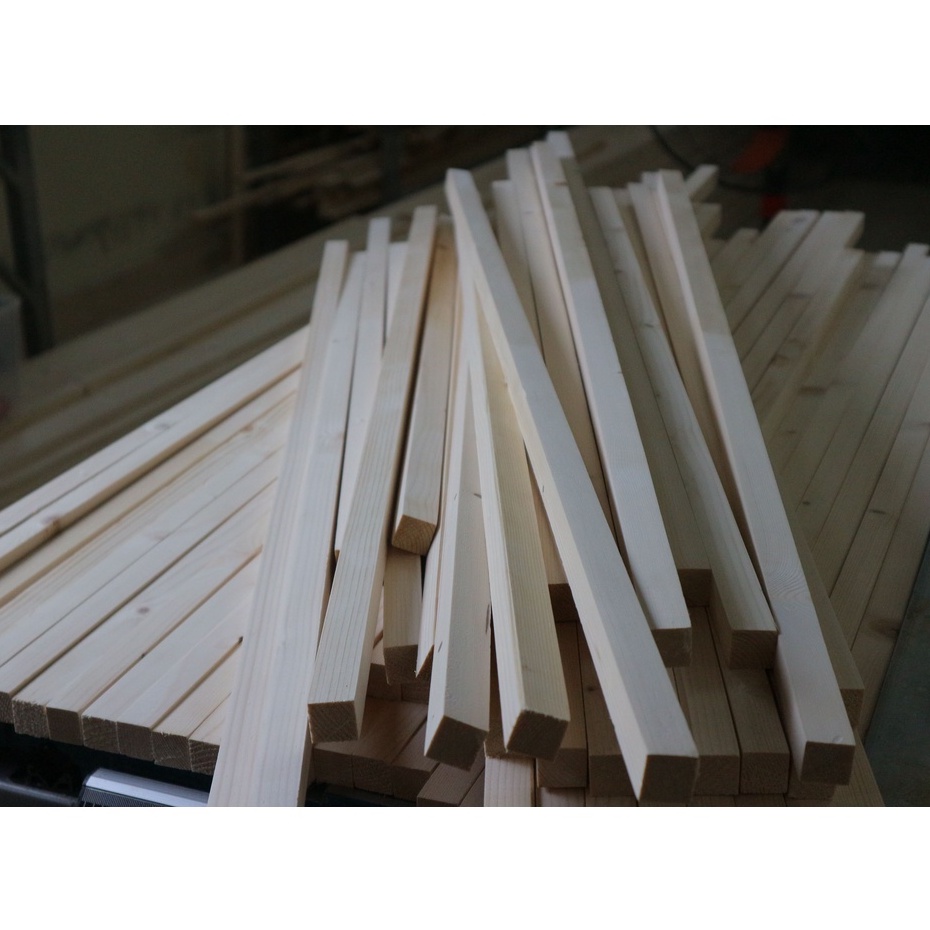 Combo 10 Thanh Gỗ Thông Vuông 2CM Dài 1M