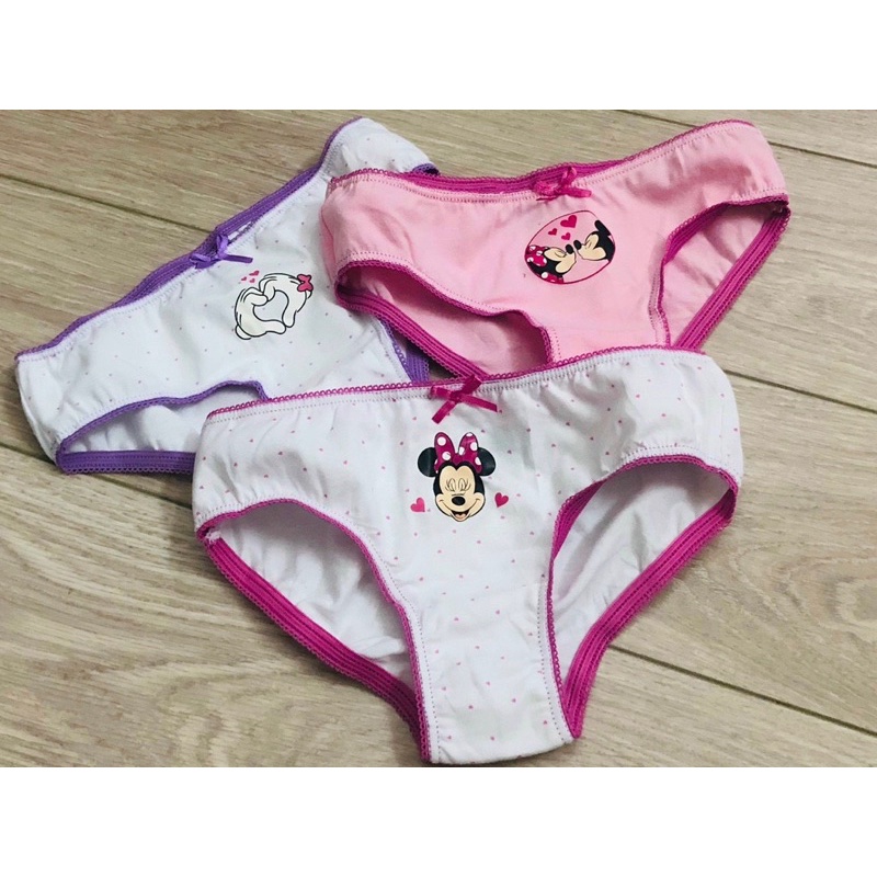 Quần chip bé gái