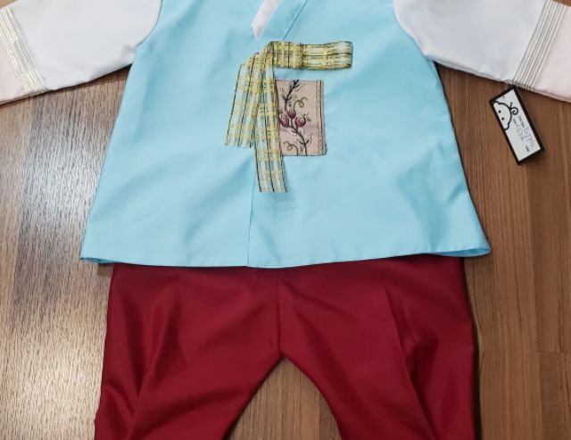 Bộ hanbok bé trai