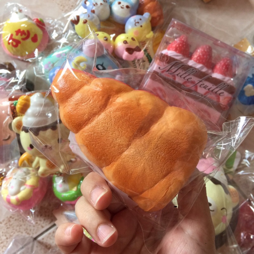 Squishy bánh ốc dâu iBloom. mới