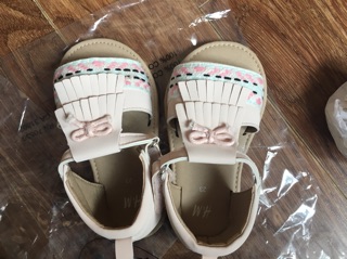 HM dư xịn