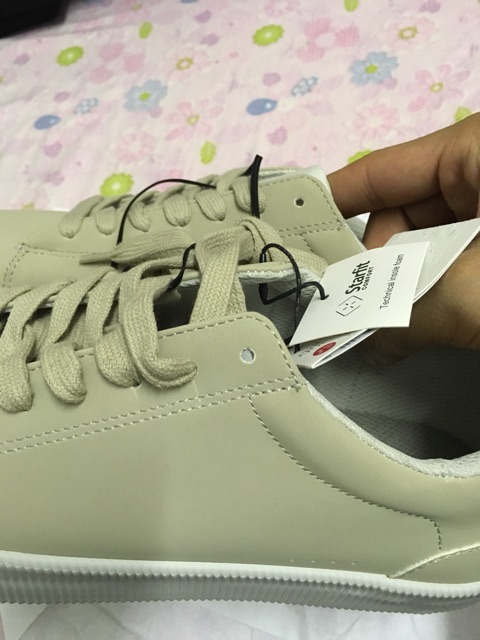 Giày thể thao nam Bershka chính hãng Bershka Tây Ban Nha, size 42 giá gốc 750k