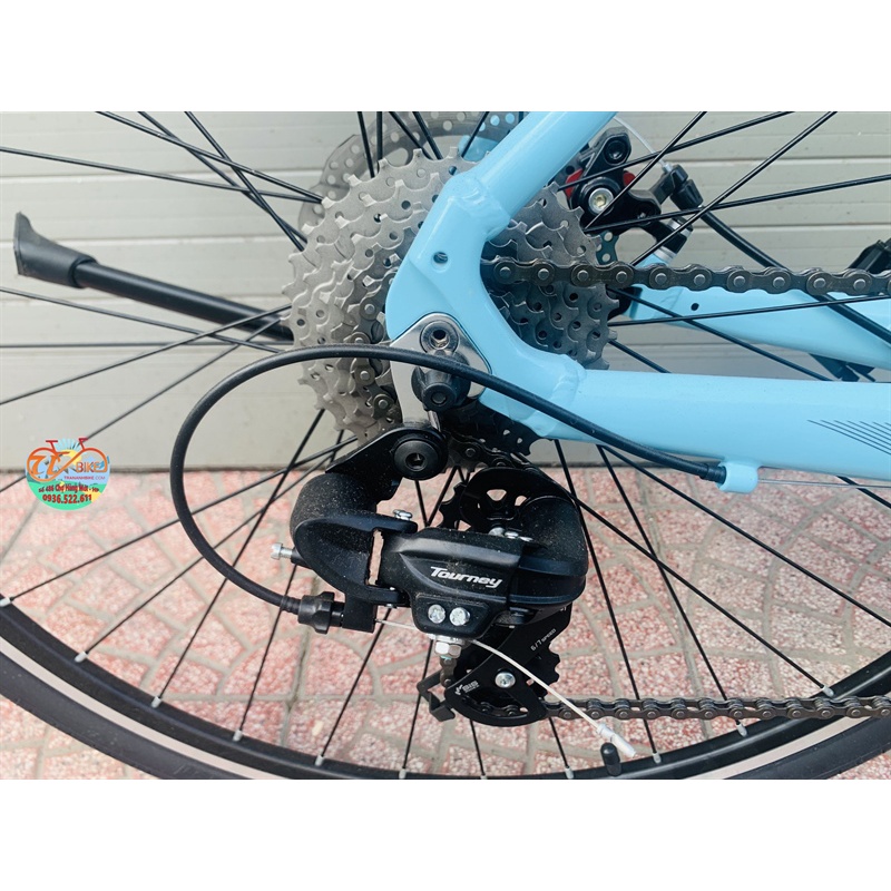 Xe Alcott RTC555 Nhôm Touring 700C, đề Shimano Tourney 3x8  - Màu Xanh chữ đen