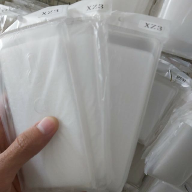 Bộ 3 chiếc ốp dẻo silicon sony XZ3 trong suốt (loại tốt)