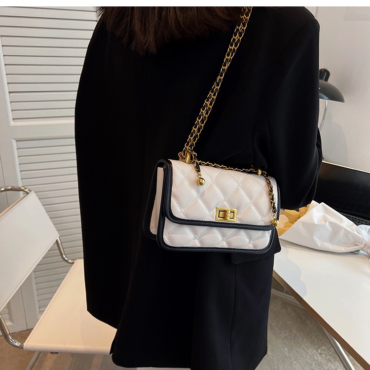 Túi Đeo Vai Phối Dây Xích Thời Trang Chất Lượng Cao