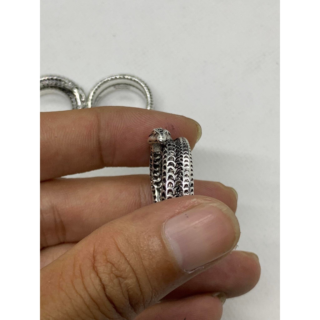 Nhẫn unisex gucci Snake mạ bạc hàng cao cấp.