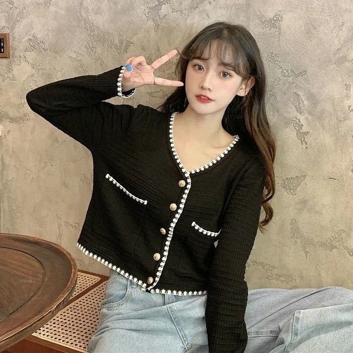 Áo Cardigan Dài Tay Cổ V Dệt Kim Dáng Croptop 2 Màu Đen, Trắng Hàn Quốc Ulzzang