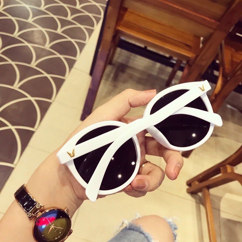 Mắt kính thời trang nữ tròn trắng phong cách trẻ trung style Hàn Quốc