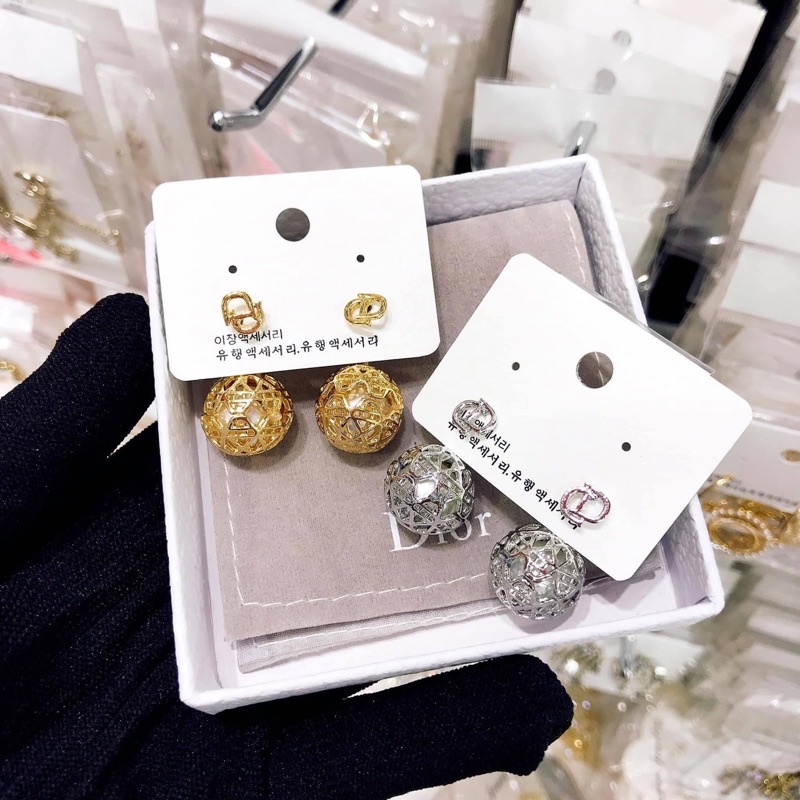 Khuyên tai, bông tai tròn cao cấp thương hiệu Di.or hoạ tiết đan xen lạ mắt 🍓