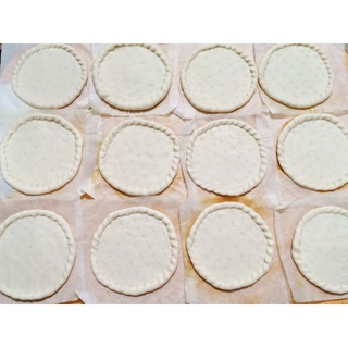 Đế pizza mini 12cm (tặng lá thơm)