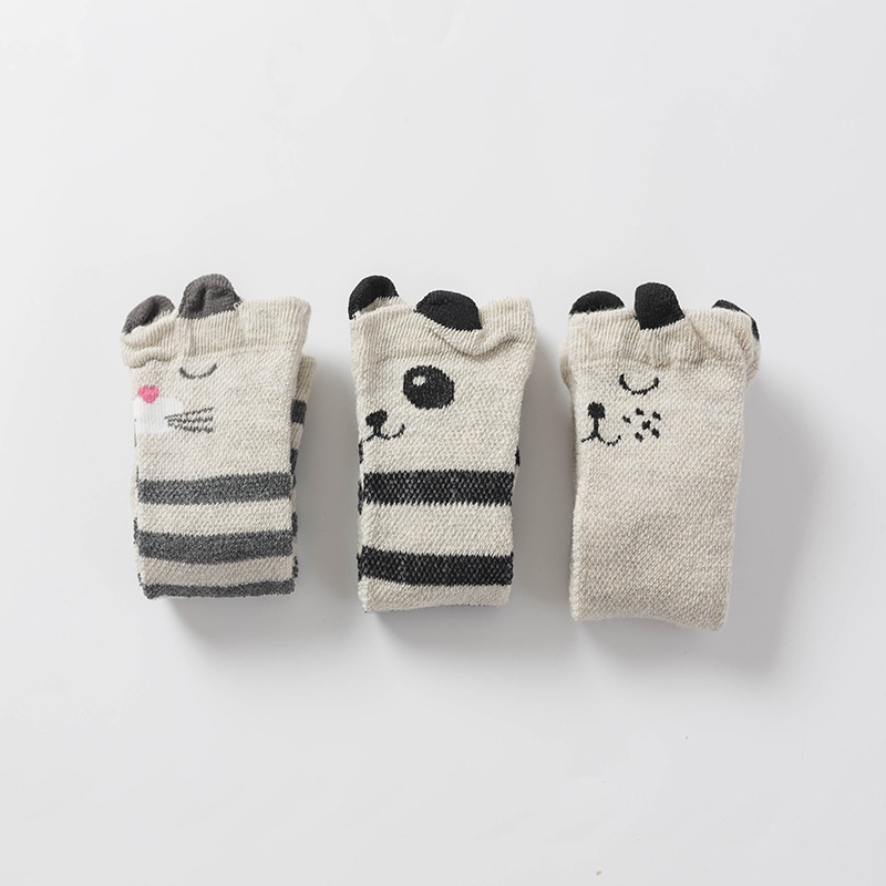 TAT 82 : Set 3 Đôi tất lưới dài cho bé cực xinh