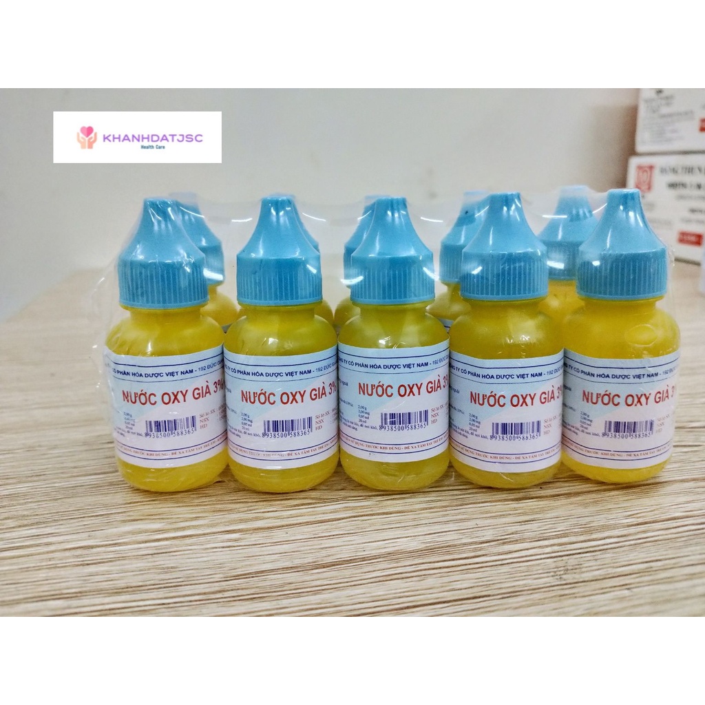 Lốc 10 lọ oxy già 3% của Công ty Hóa Dược Việt Nam