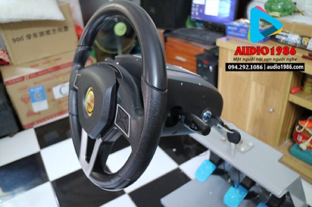 Vô Lăng Chơi Game Victor 2 học lái xe mô phỏng bổ túc tại nhà