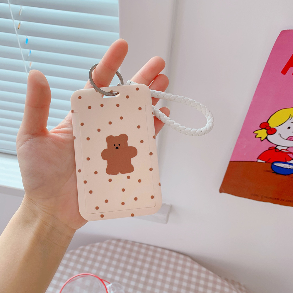 Móc khóa kèm túi đựng thẻ họa tiết chú gấu xinh xắn tiện lợi
