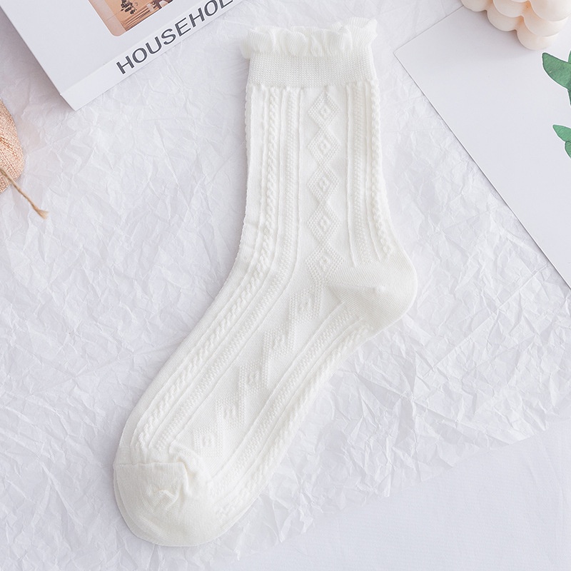 Tất Trắng cao cổ phong cách Tiểu thư